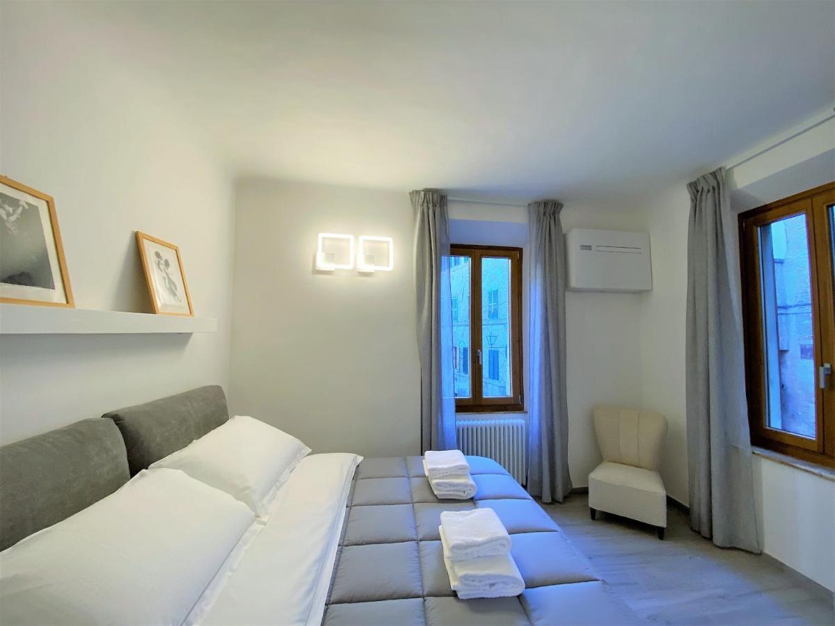 Casa Stella- A Due Passi Dal Corso Di Siena Apartamento Exterior foto